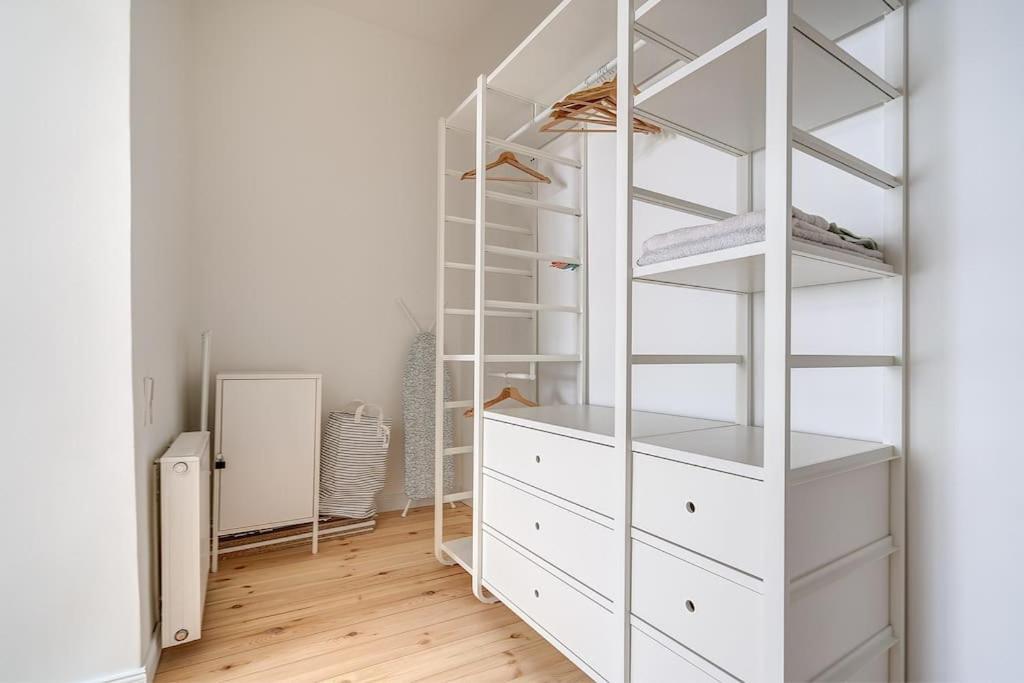 Spacious 2-Bedroom Flat In Old Town By Urban Rent VNO Extérieur photo