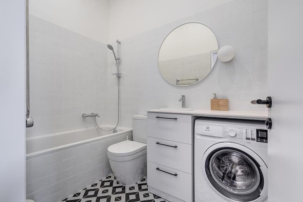 Spacious 2-Bedroom Flat In Old Town By Urban Rent VNO Extérieur photo