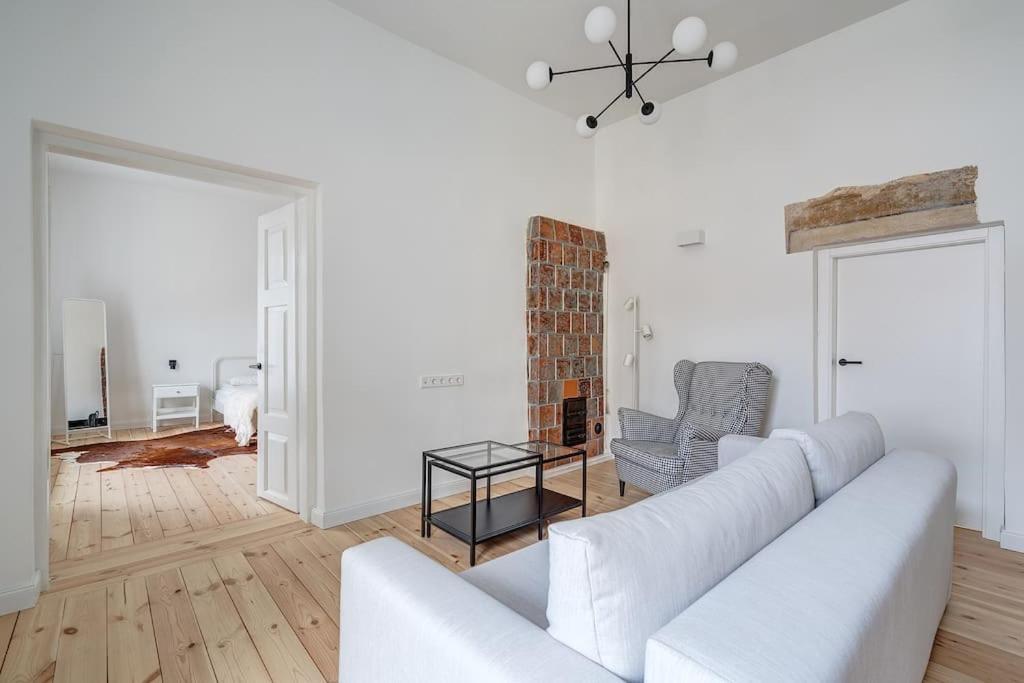 Spacious 2-Bedroom Flat In Old Town By Urban Rent VNO Extérieur photo