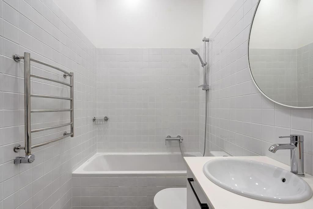 Spacious 2-Bedroom Flat In Old Town By Urban Rent VNO Extérieur photo