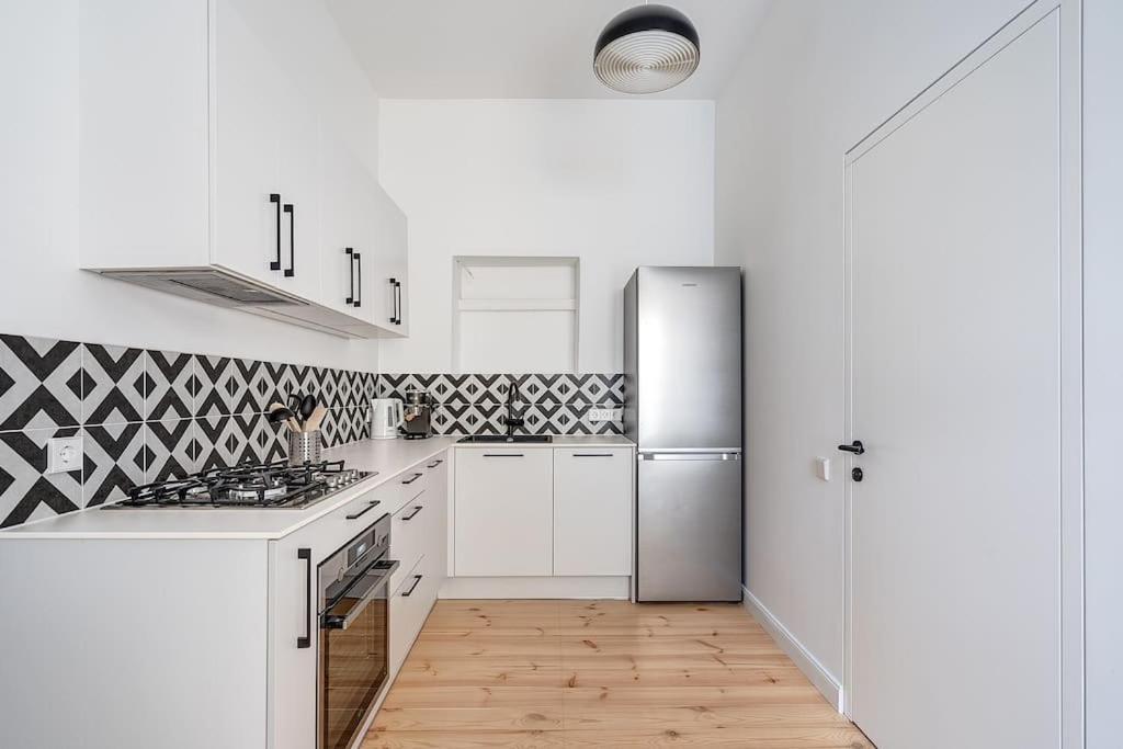 Spacious 2-Bedroom Flat In Old Town By Urban Rent VNO Extérieur photo